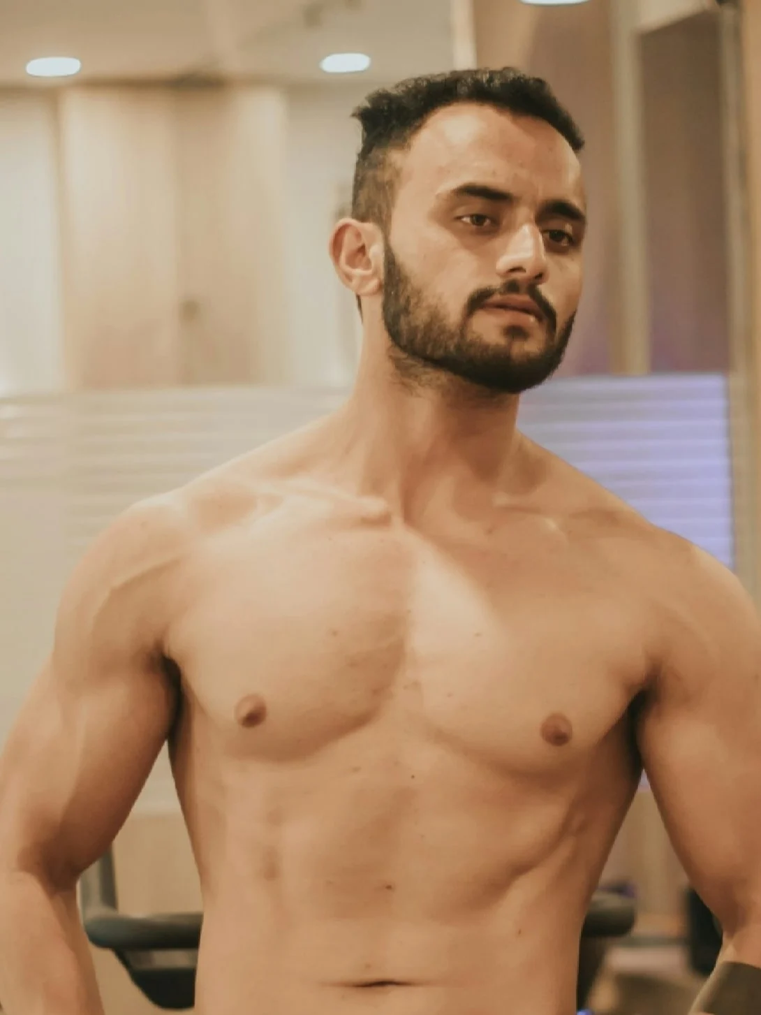 保持身份的体型重塑 原图